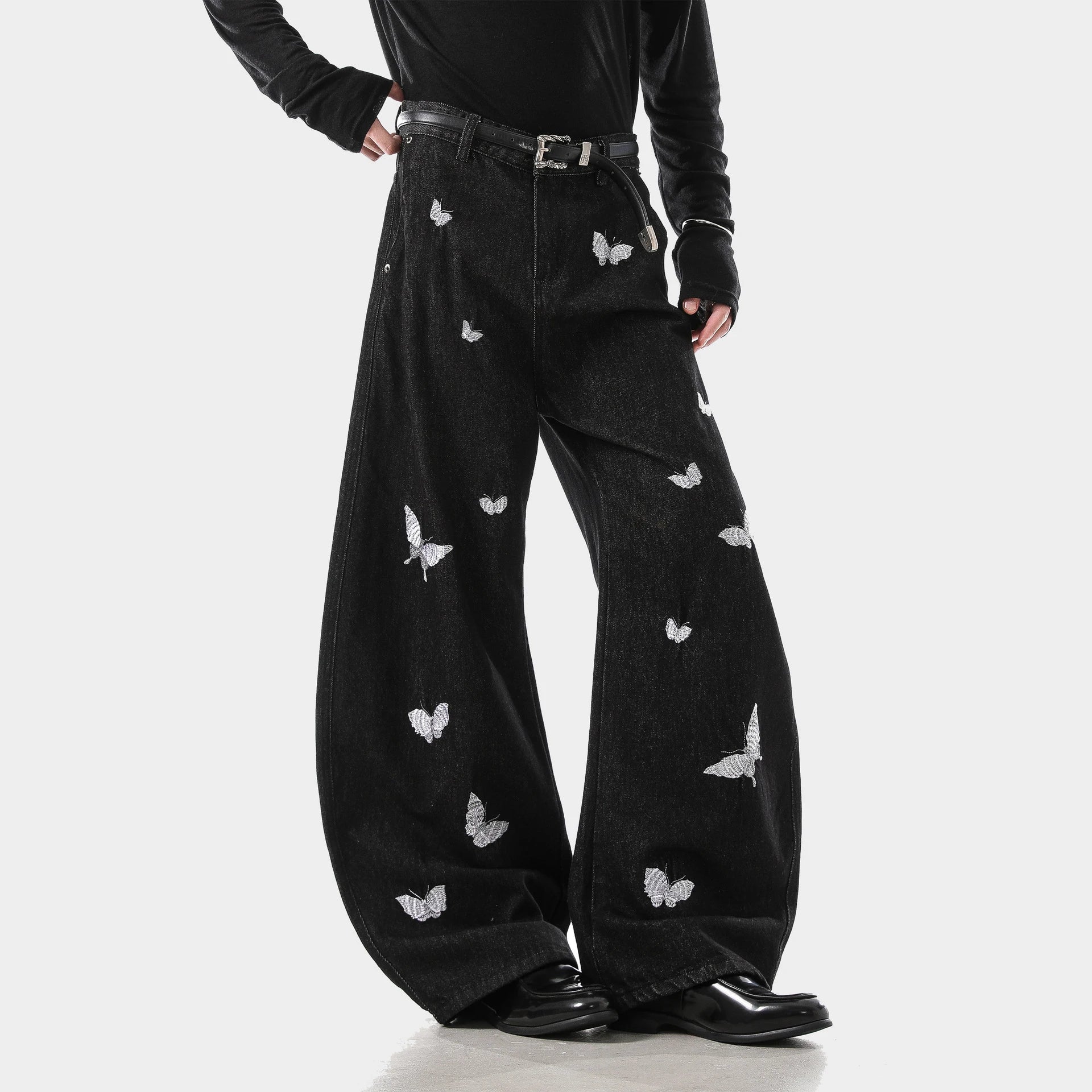 THE MARIPOSA EMBROIDERED DENIM