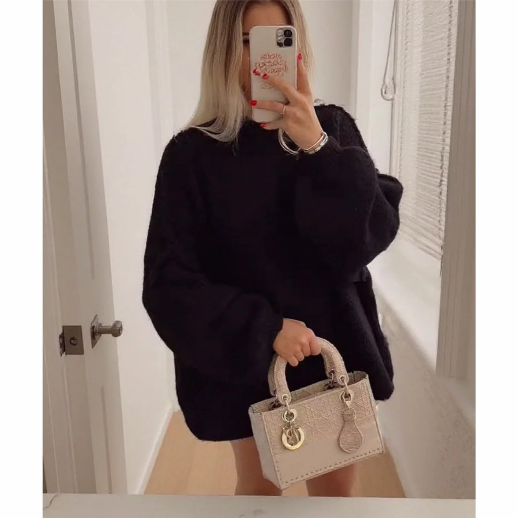 THE AVENEL OVERSIZE PULLOVER